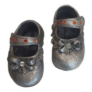 Pewter Bow Shoes New In Box
